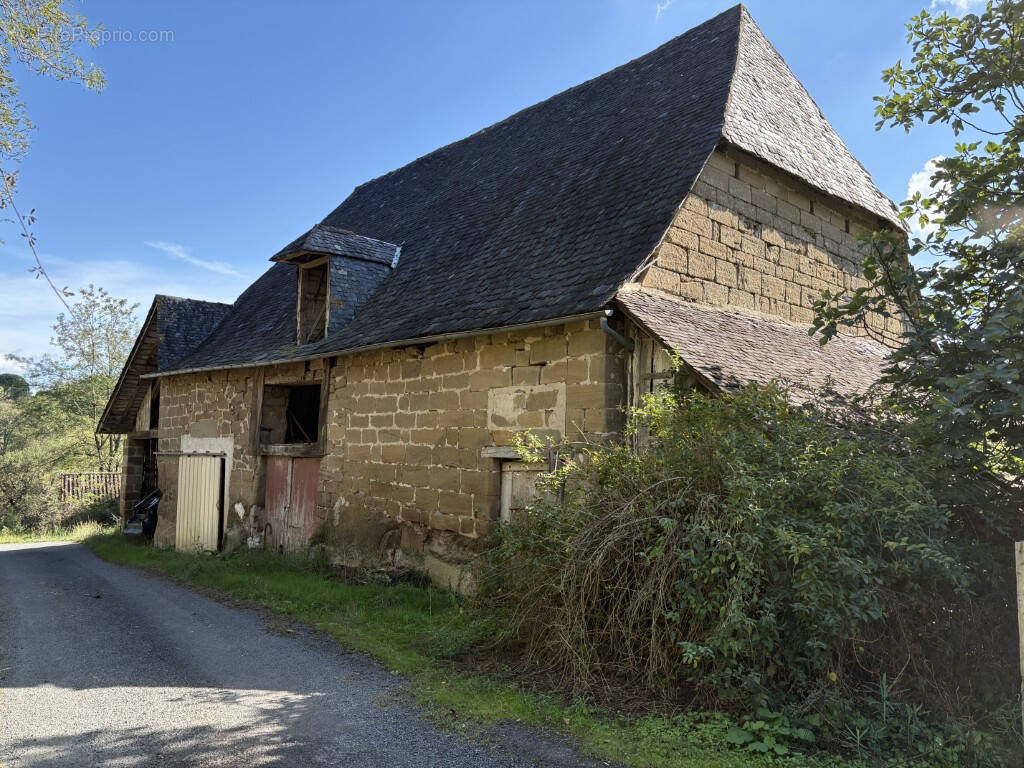 Maison à SAINT-AULAIRE