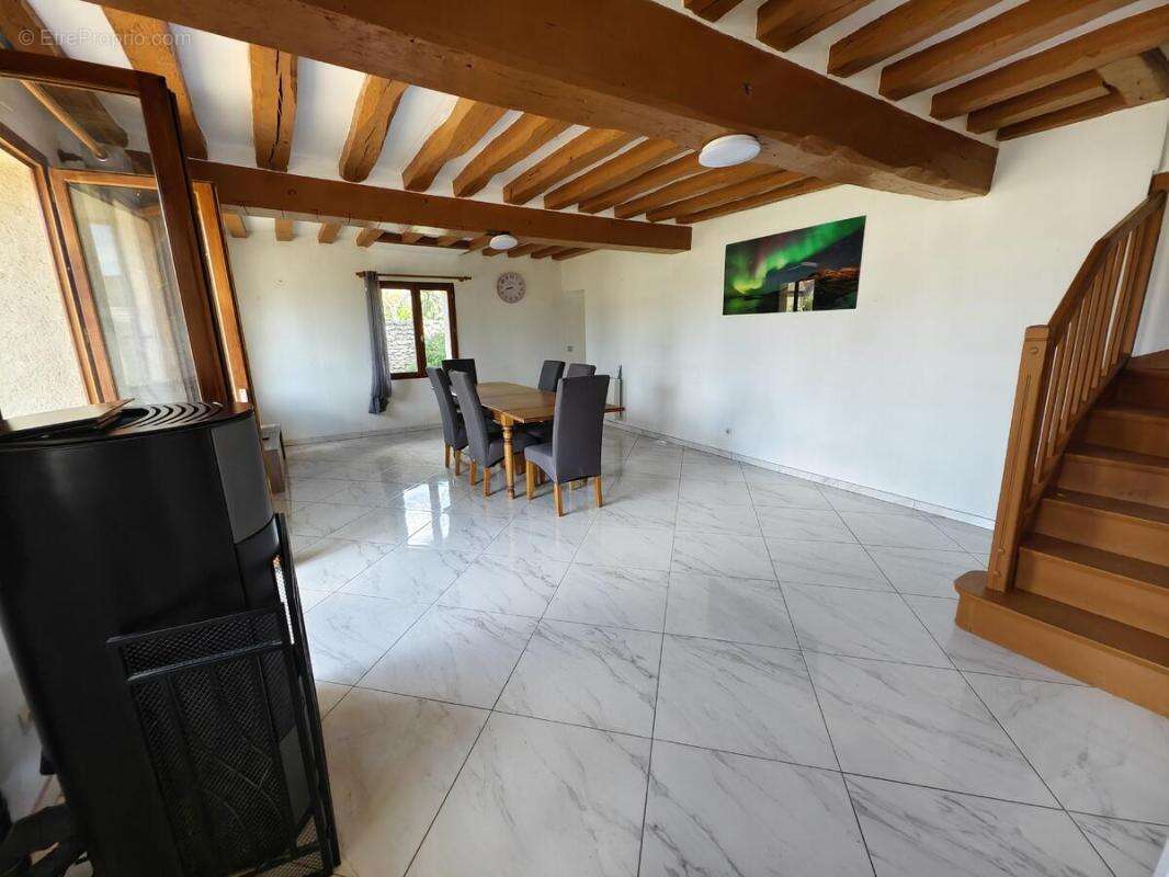 Maison 102 m² à Le Plessis-Hebert  - photo 7