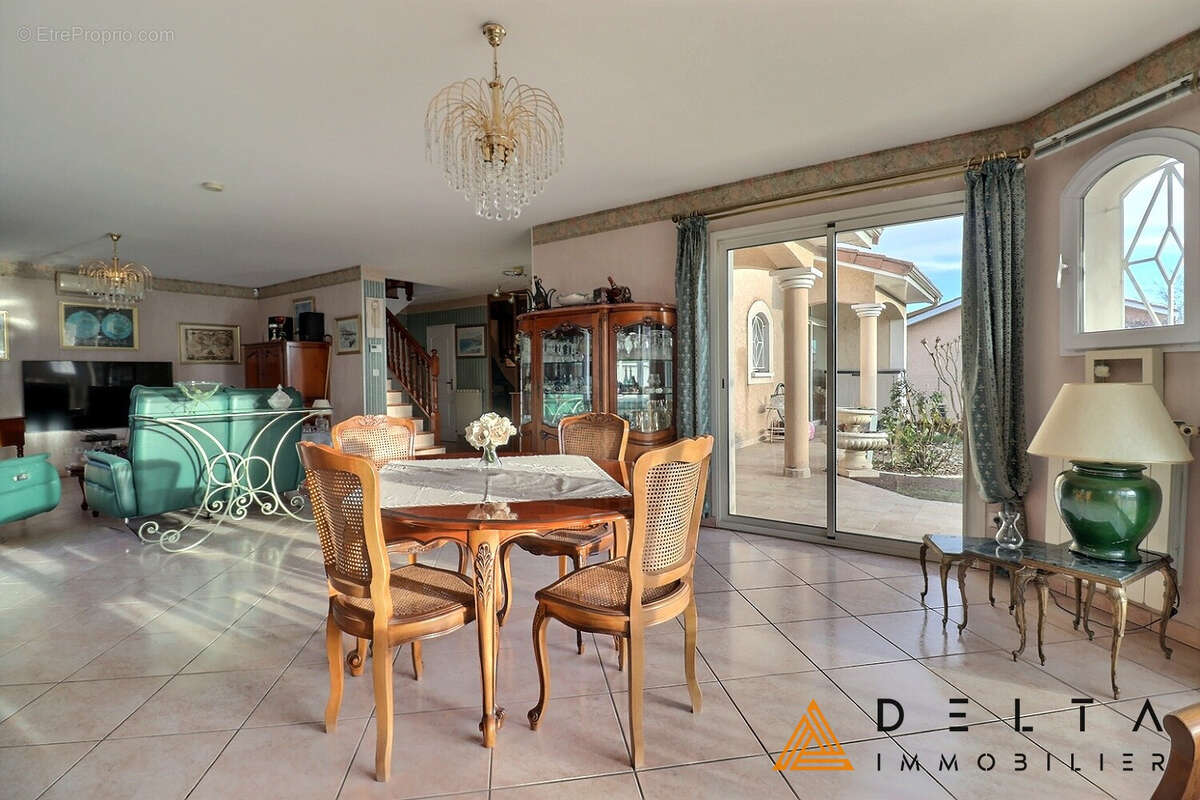 Maison à SATOLAS-ET-BONCE