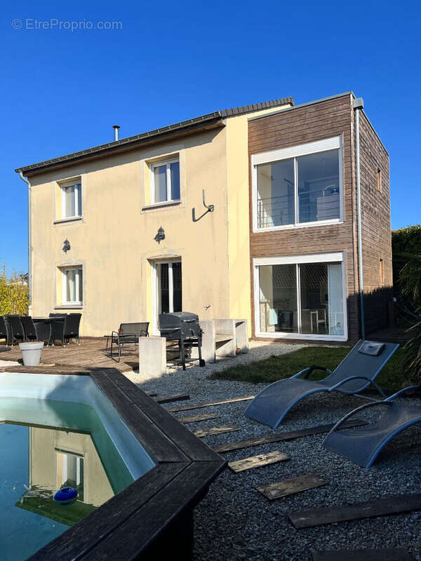 Maison à AMANVILLERS