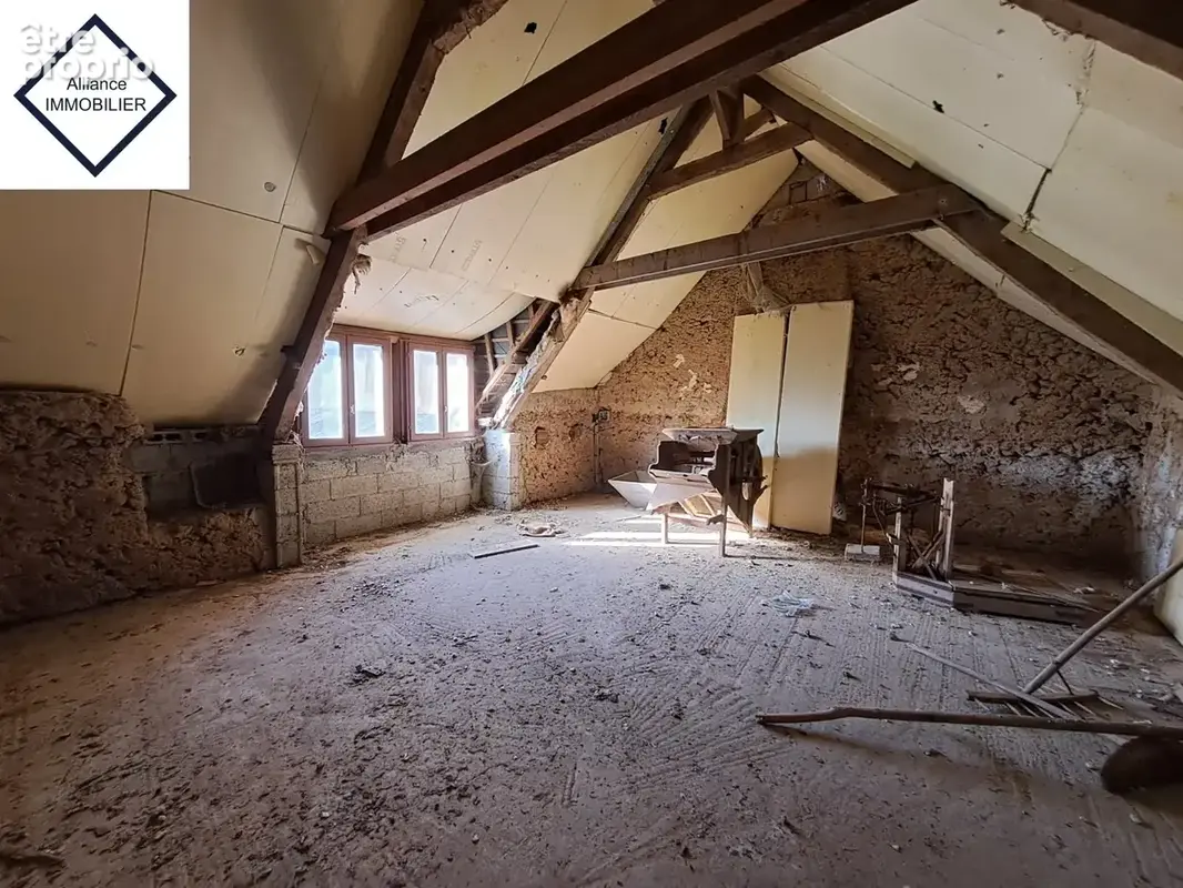 Maison 8 pièces 85 m² à vendre à Saint-Pern (35190) - photo 9