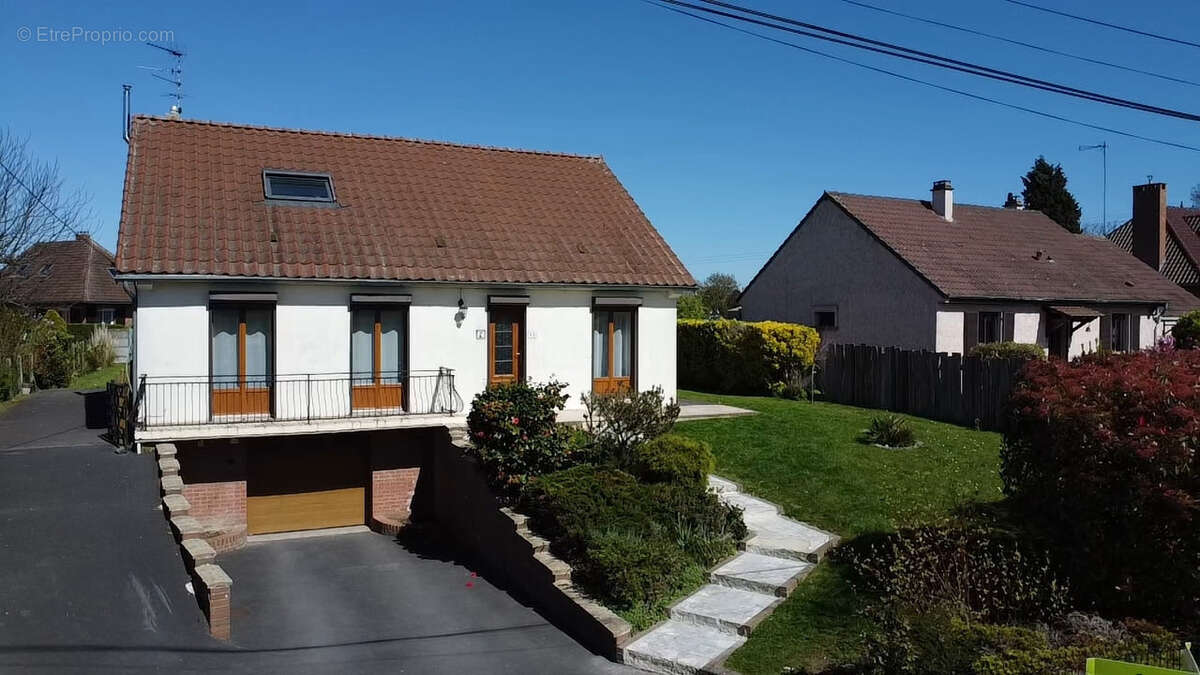 Maison à ROMBIES-ET-MARCHIPONT