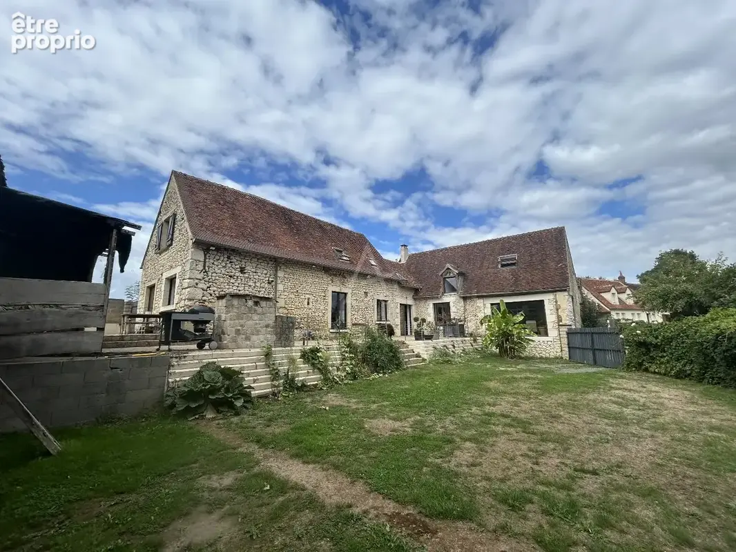 Photo Maison à Remalard au prix de 345 000€