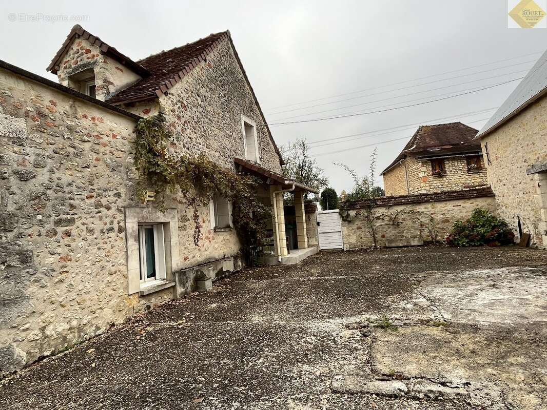Maison à VICQ-SUR-GARTEMPE