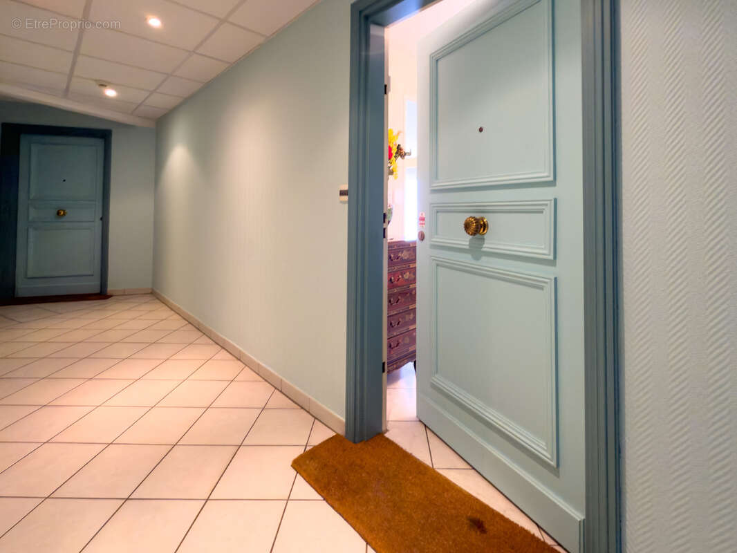 Appartement à HYERES