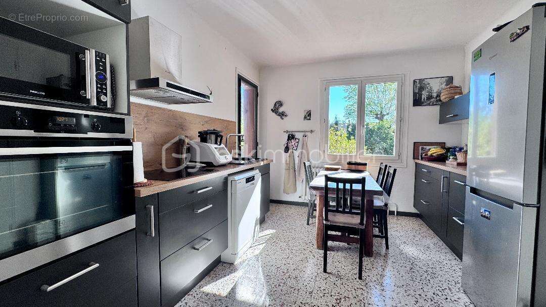 Achat Maison de 119m 4 chambres avec jardin arboré de 1390m²  La Celle (83170) - photo 7