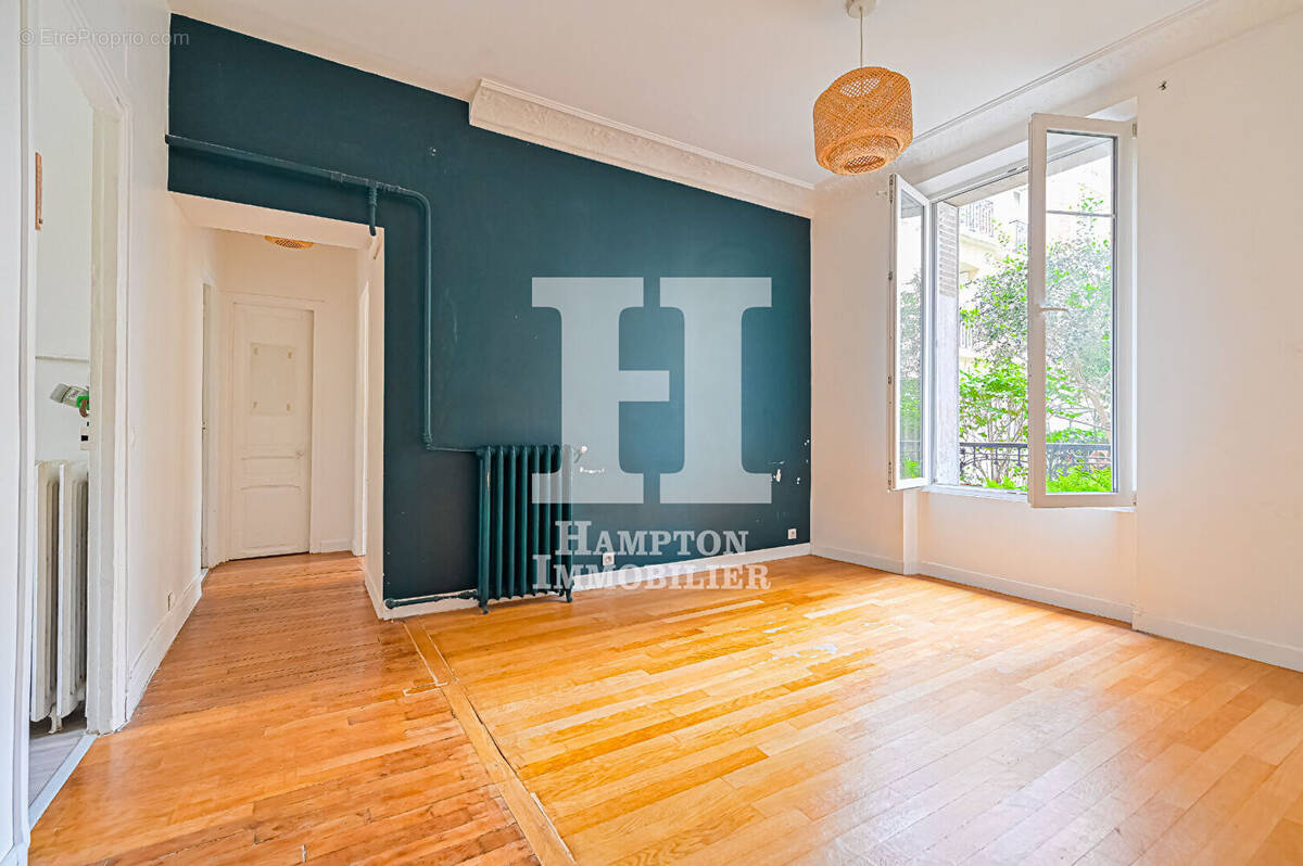 Appartement à PARIS-15E