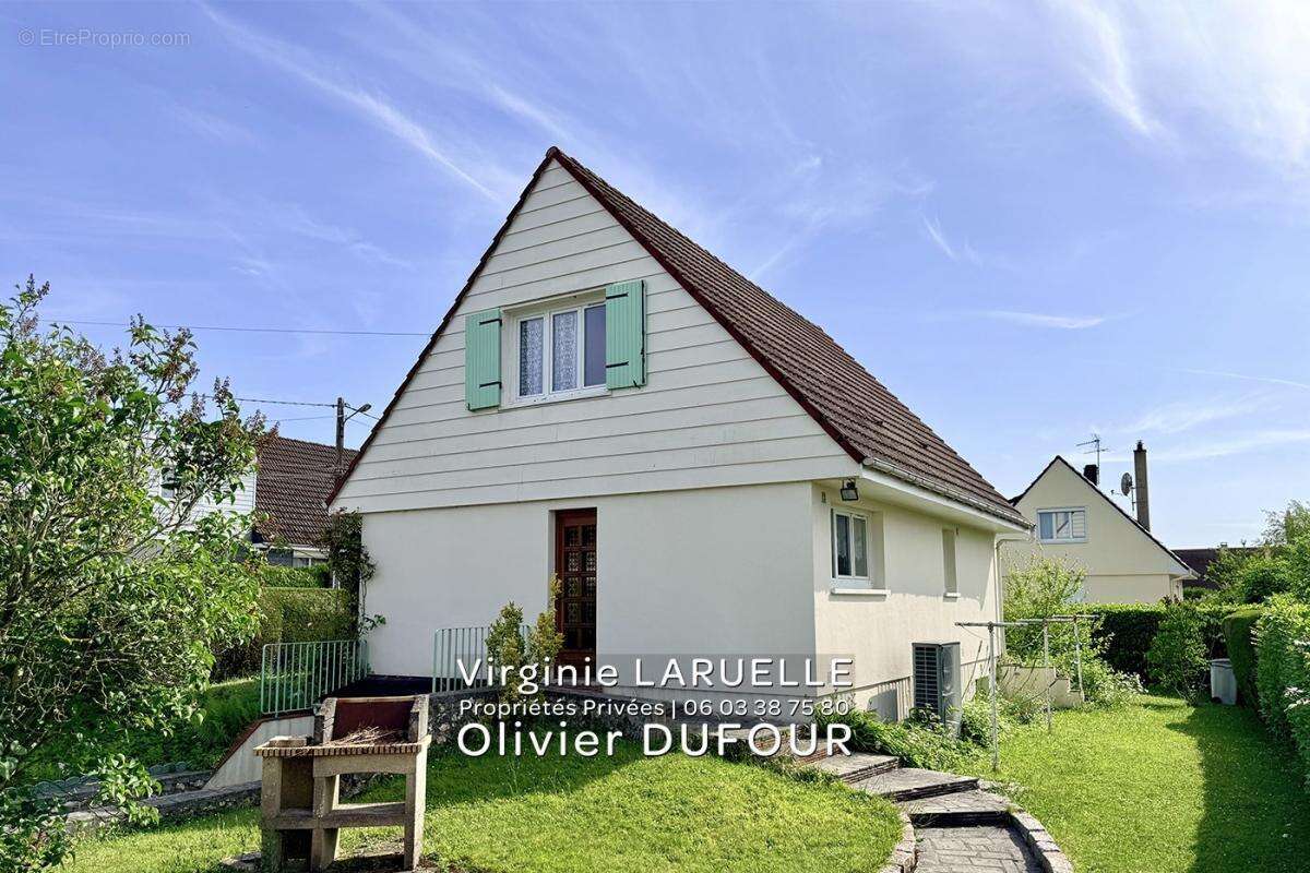 Maison à HOUPPEVILLE