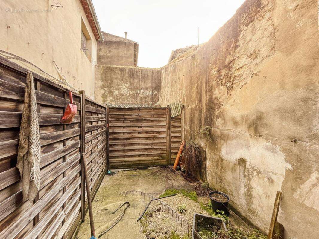 Appartement à BOURG-SAINT-ANDEOL