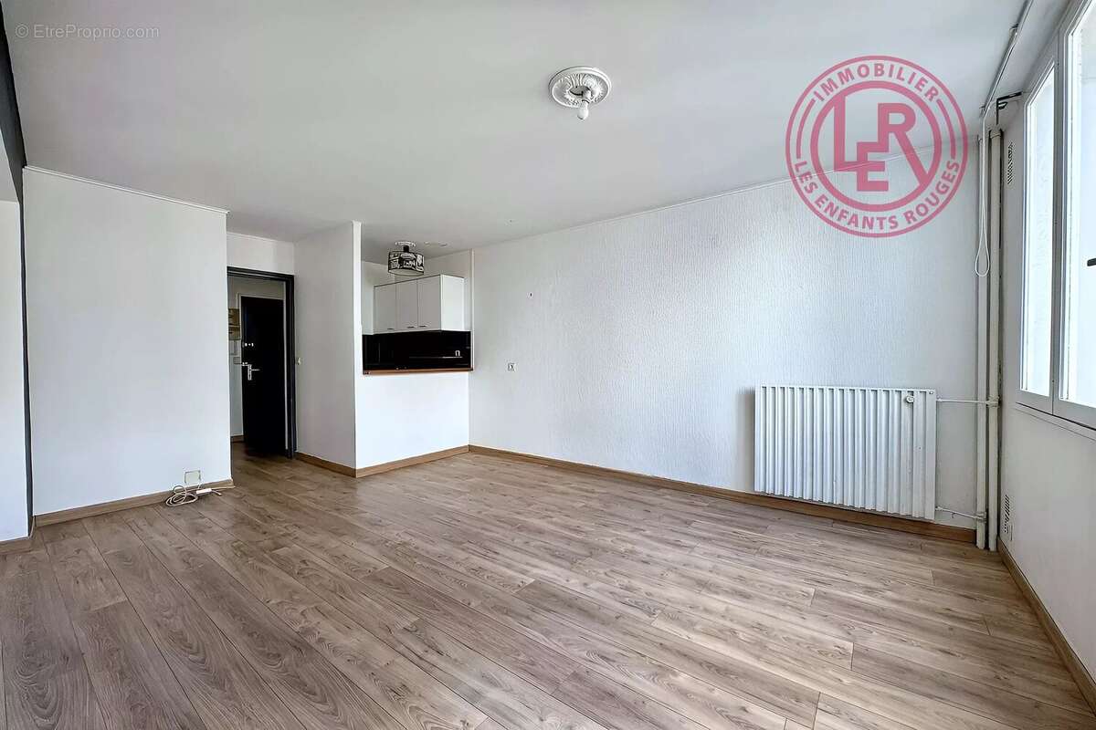Appartement à PARIS-11E