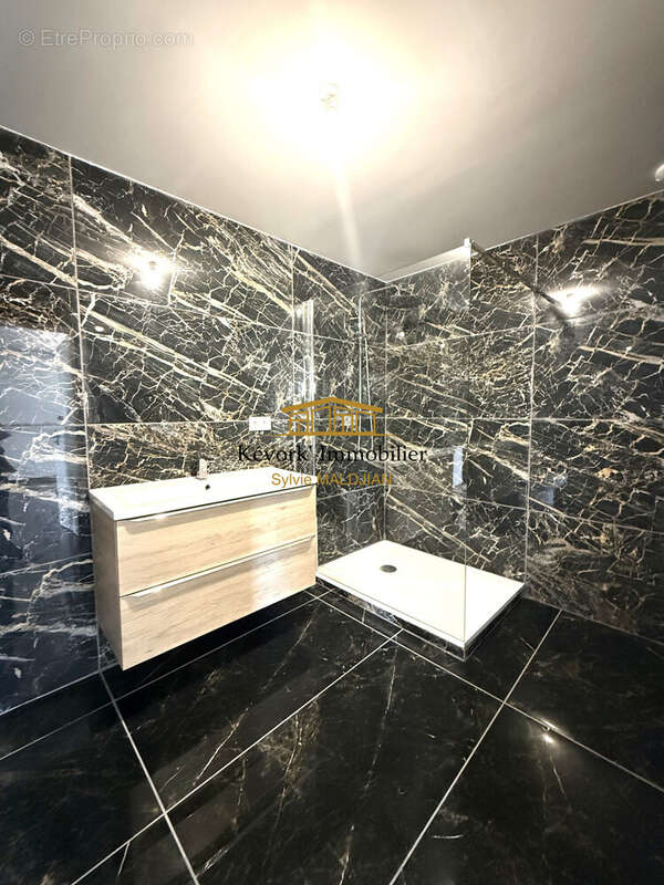 Maison à SAINT-MARCEL-LES-VALENCE