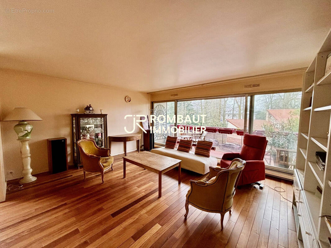 Appartement à VAUCRESSON