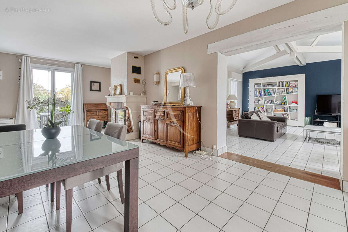 Maison à JUIGNE-SUR-LOIRE