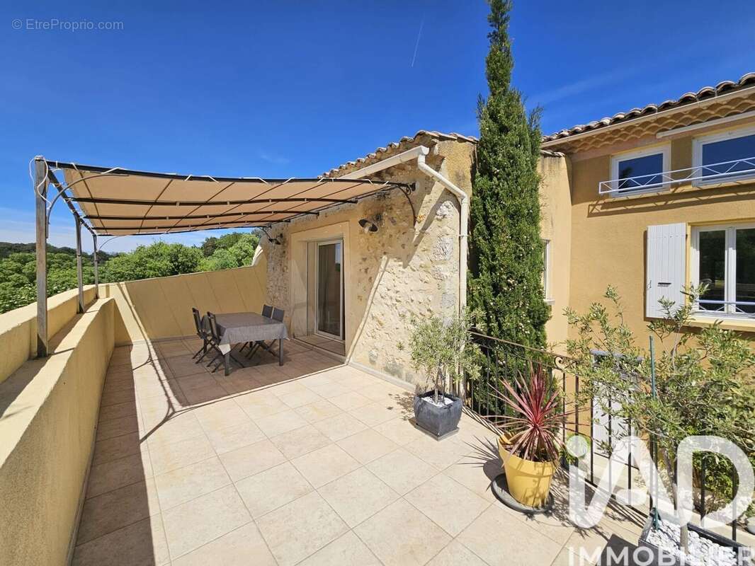 Maison 150 m² à Les Granges-Gontardes  - photo 4