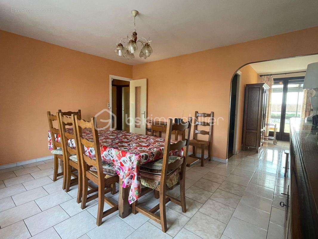 Maison à AULNOIS-SOUS-LAON