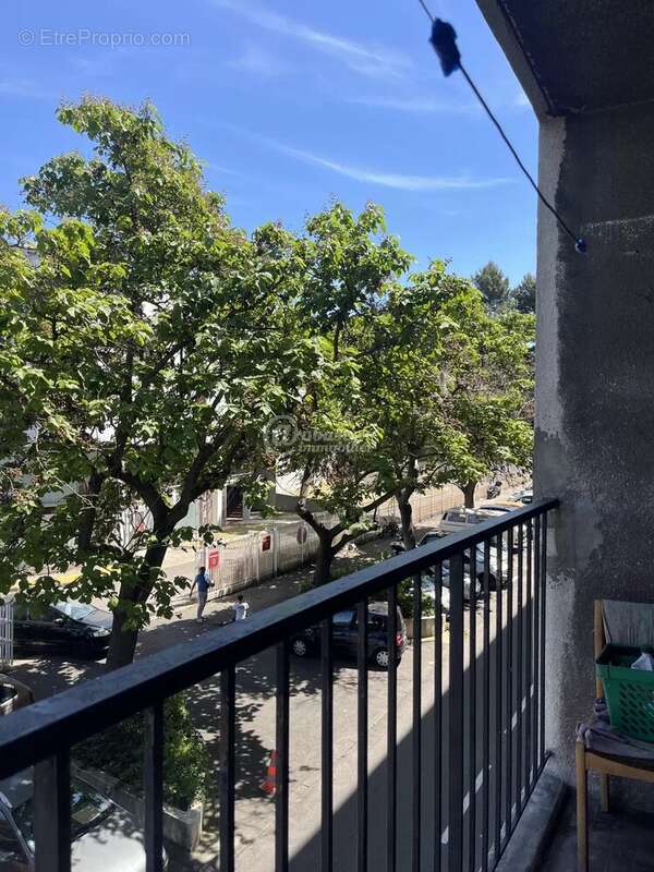 Appartement à MARSEILLE-3E