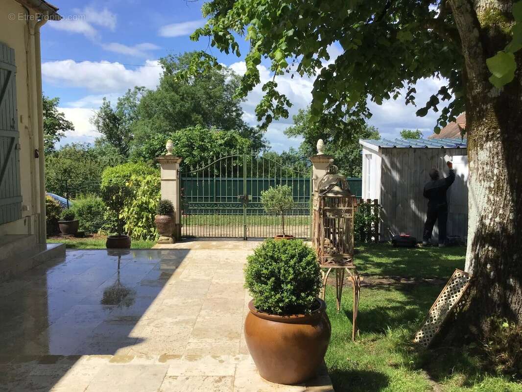 Maison à MONBAZILLAC