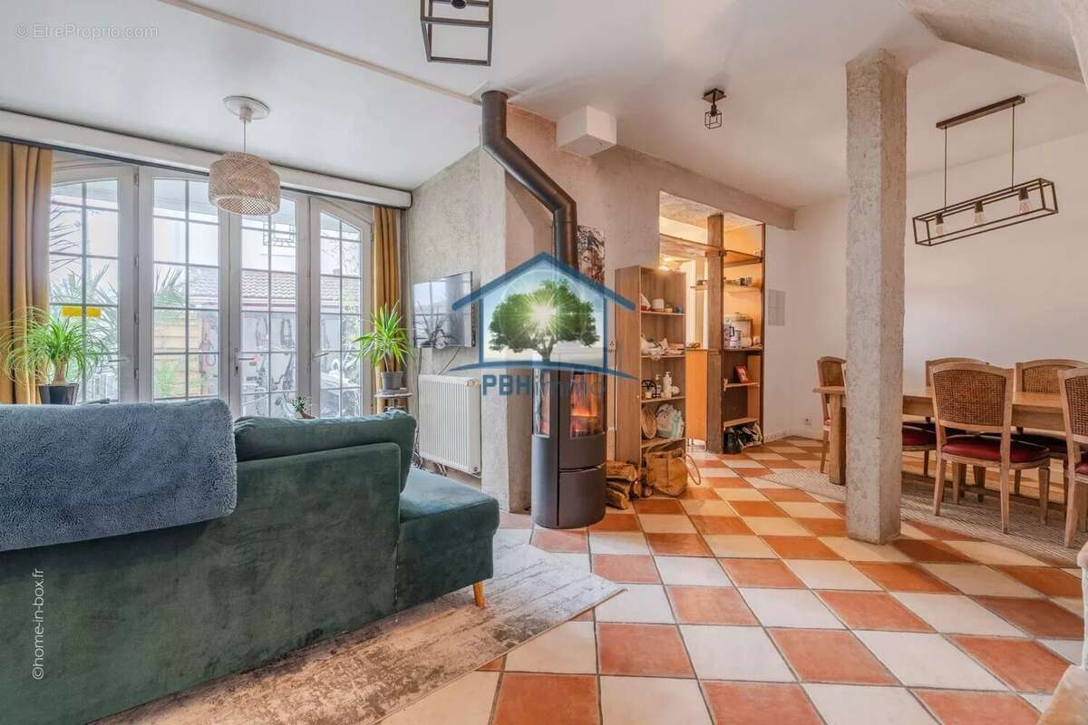 Maison à CHELLES