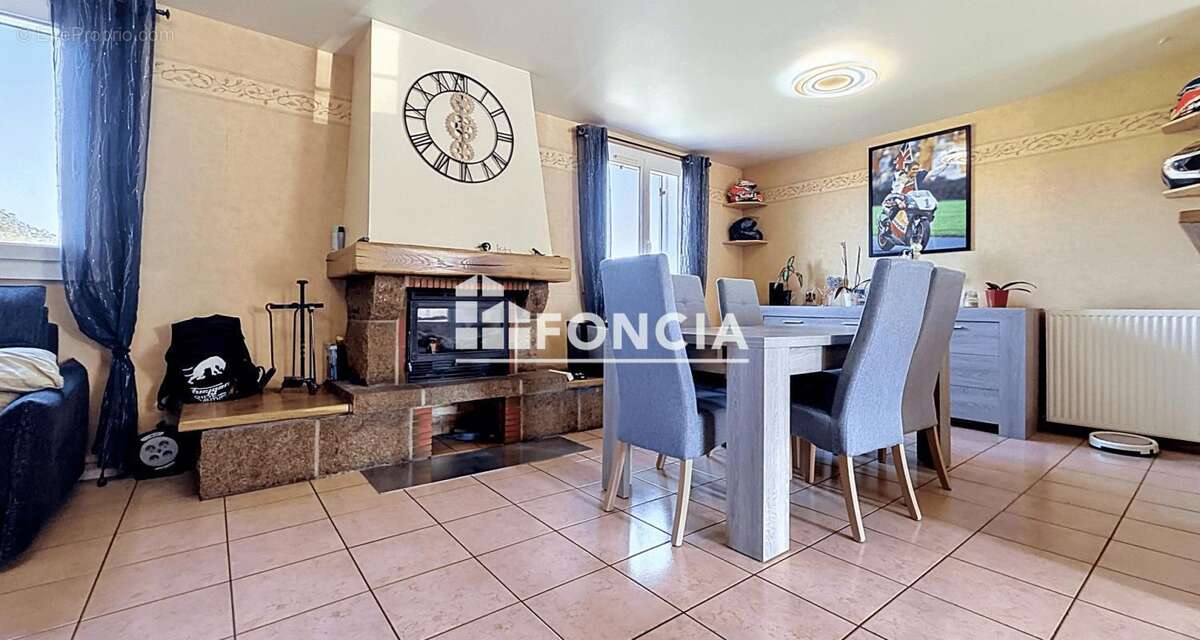 Maison à LA LANDE-PATRY
