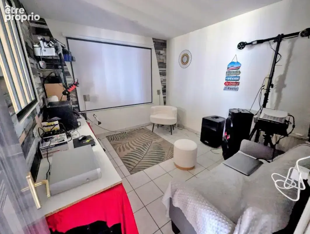 Maison rénovée en pierres 125 m2 à vendre, 6 pièces avec 4 voir 5 chambres, bourg SAINT GERMAIN EN COGLES (35) - photo 13