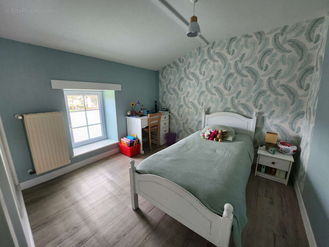 Maison en pierre coup de cœur avec 6 chambres et double garage - photo 19