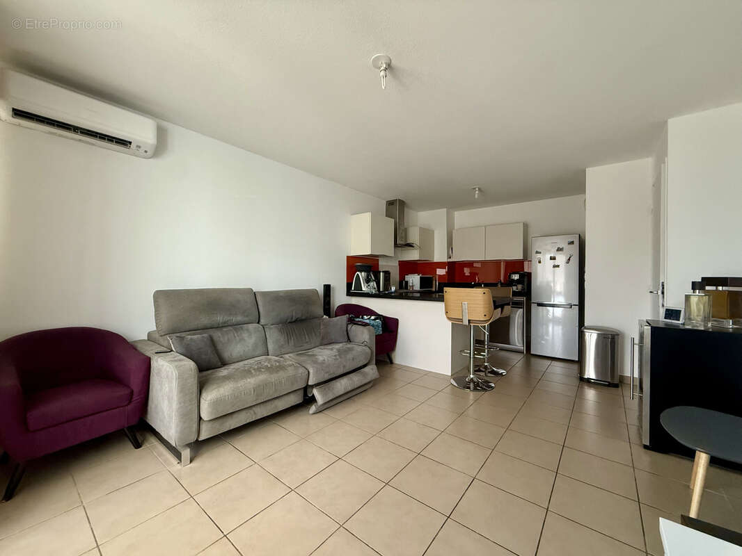 Appartement à CHATEAUNEUF-LES-MARTIGUES