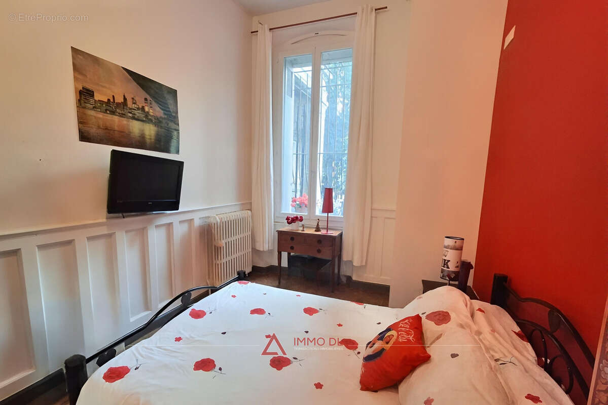 Appartement à MARSEILLE-1E