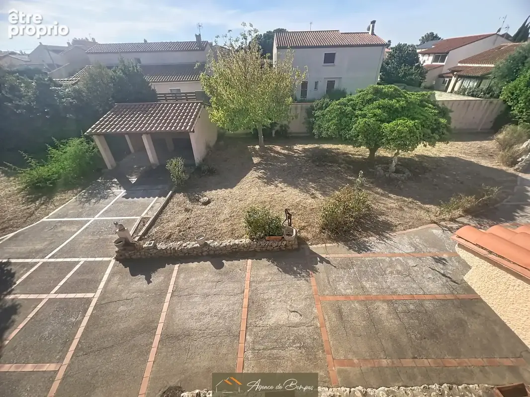 - villa 4 faces 182 m2 hbts -appart t2 33 m2   - jardin - - photo 10