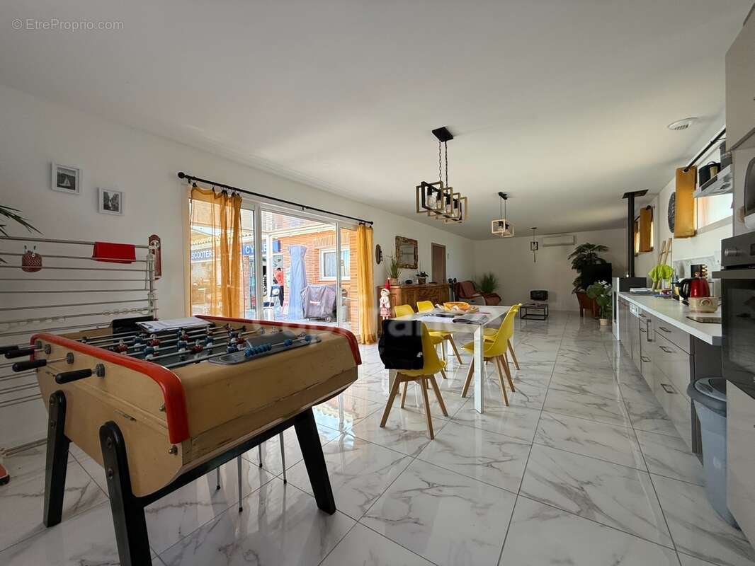 Propriété d'exception – 2 logements, piscine, hangars, idéal activité professionnelle - photo 12