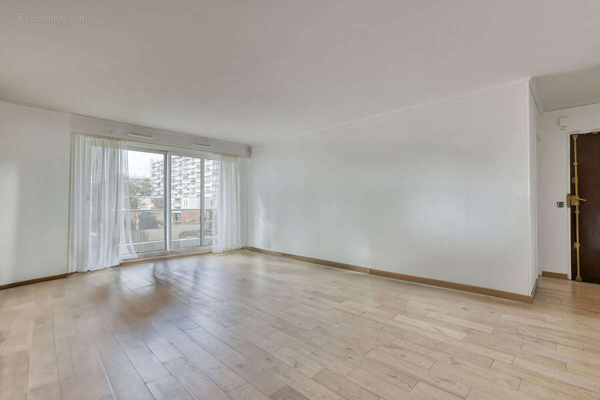 Appartement à LE KREMLIN-BICETRE