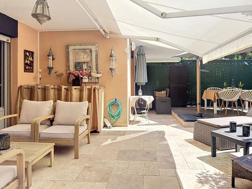 Cannes residence avec piscine : 2 pieces  en rez-de-jardin - photo 12
