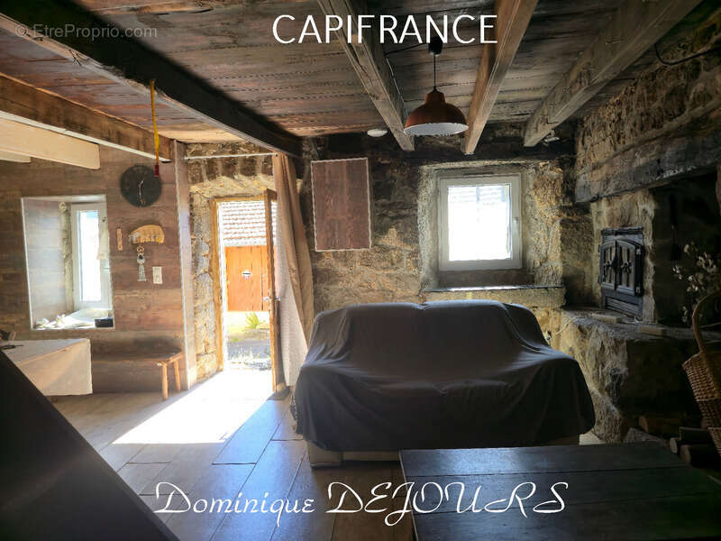 Maison en pierre de caractère – 193 m² habitables – Un projet de vie au cœur des Monts d'Ardèche - photo 21