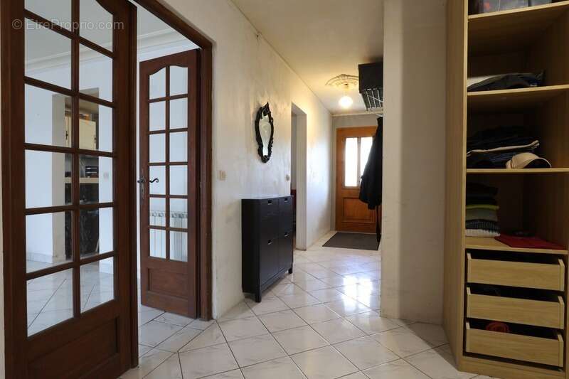 Maison à MONTMIRAIL