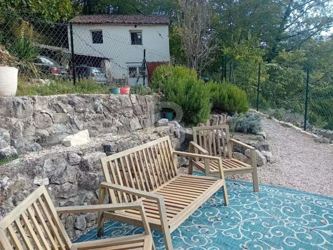 Maison à TOURRETTES-SUR-LOUP