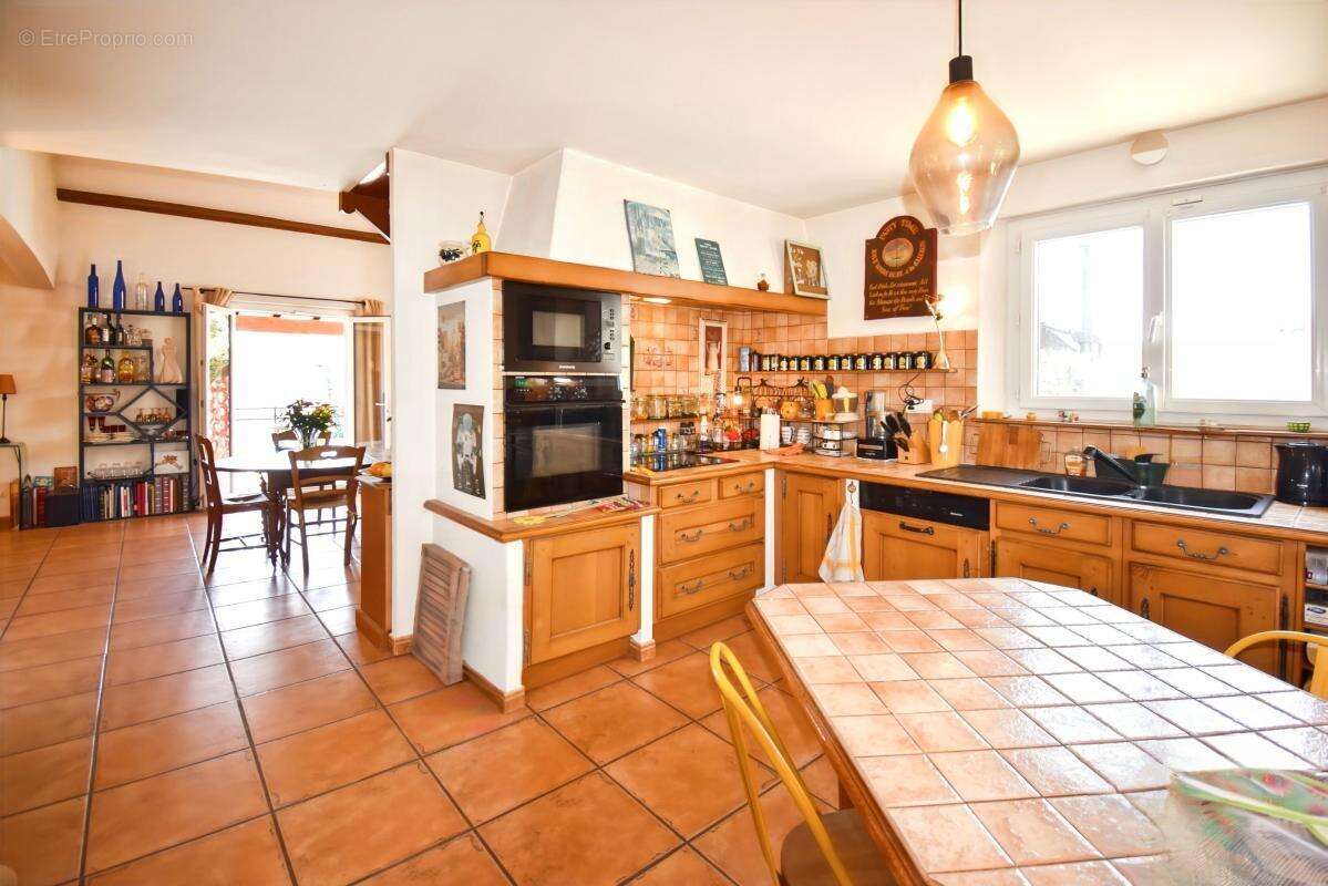 Uzès: Maison 5 ch avec piscine - photo 5
