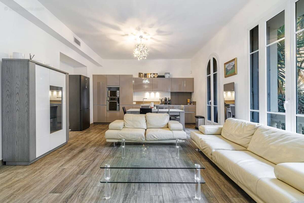 Victor hugo : rare 6 pièces d’exception avec terrasse de 50 m² - photo 6