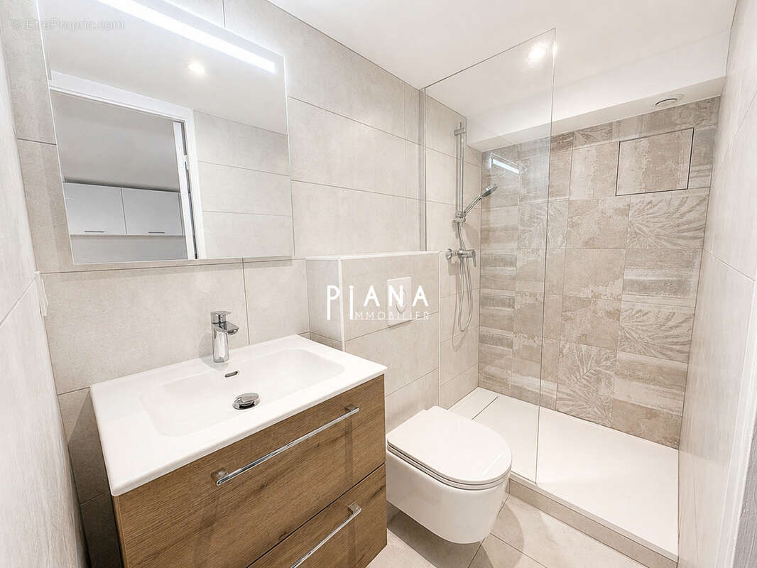 Appartement à MARSEILLE-5E