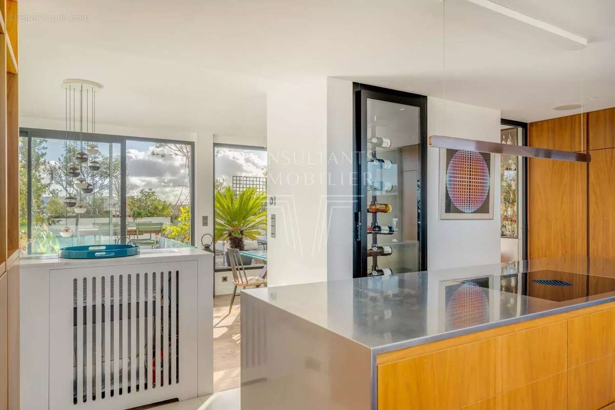 Appartement à PARIS-15E