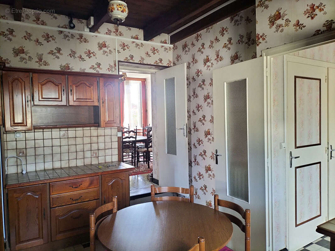 Maison à TONNAY-CHARENTE