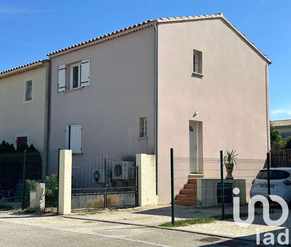 Photo 3 - Maison à JONQUIERES