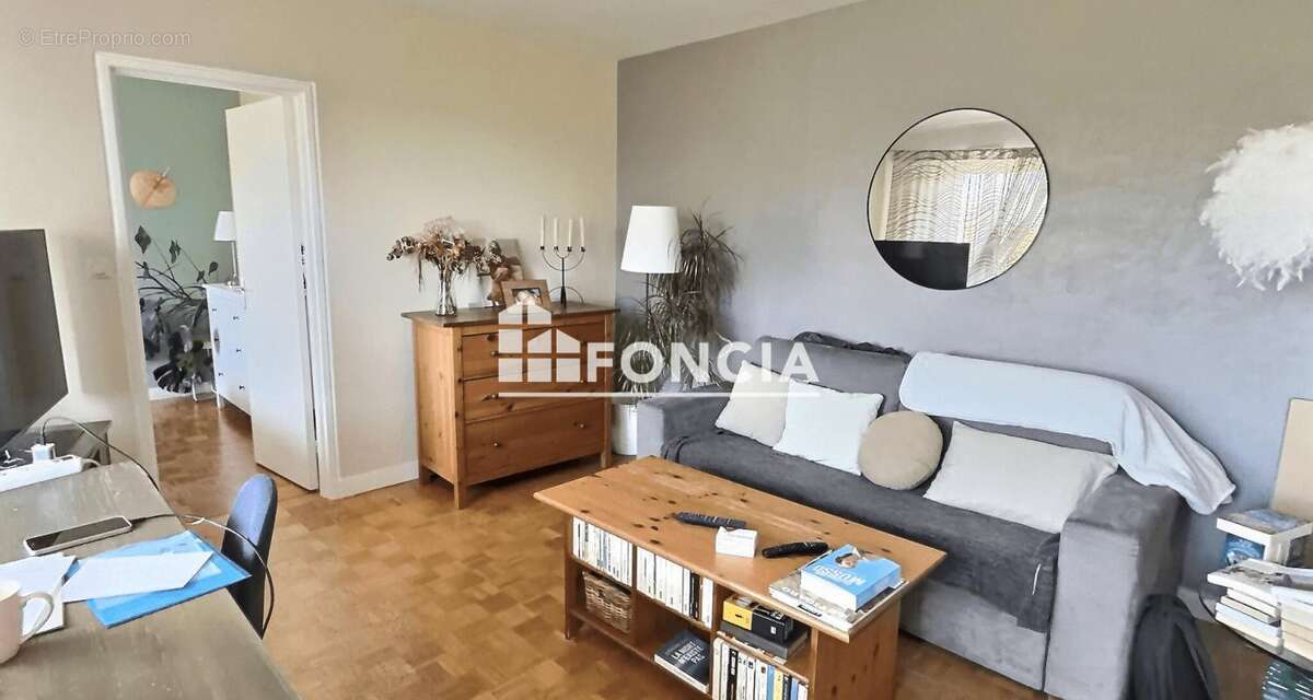 Appartement à SAINT-ETIENNE