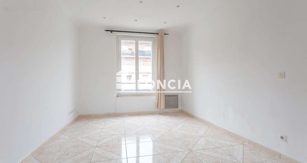 Appartement à JUVISY-SUR-ORGE