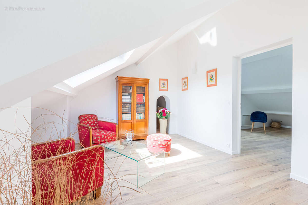 Maison à SAULX-LES-CHARTREUX
