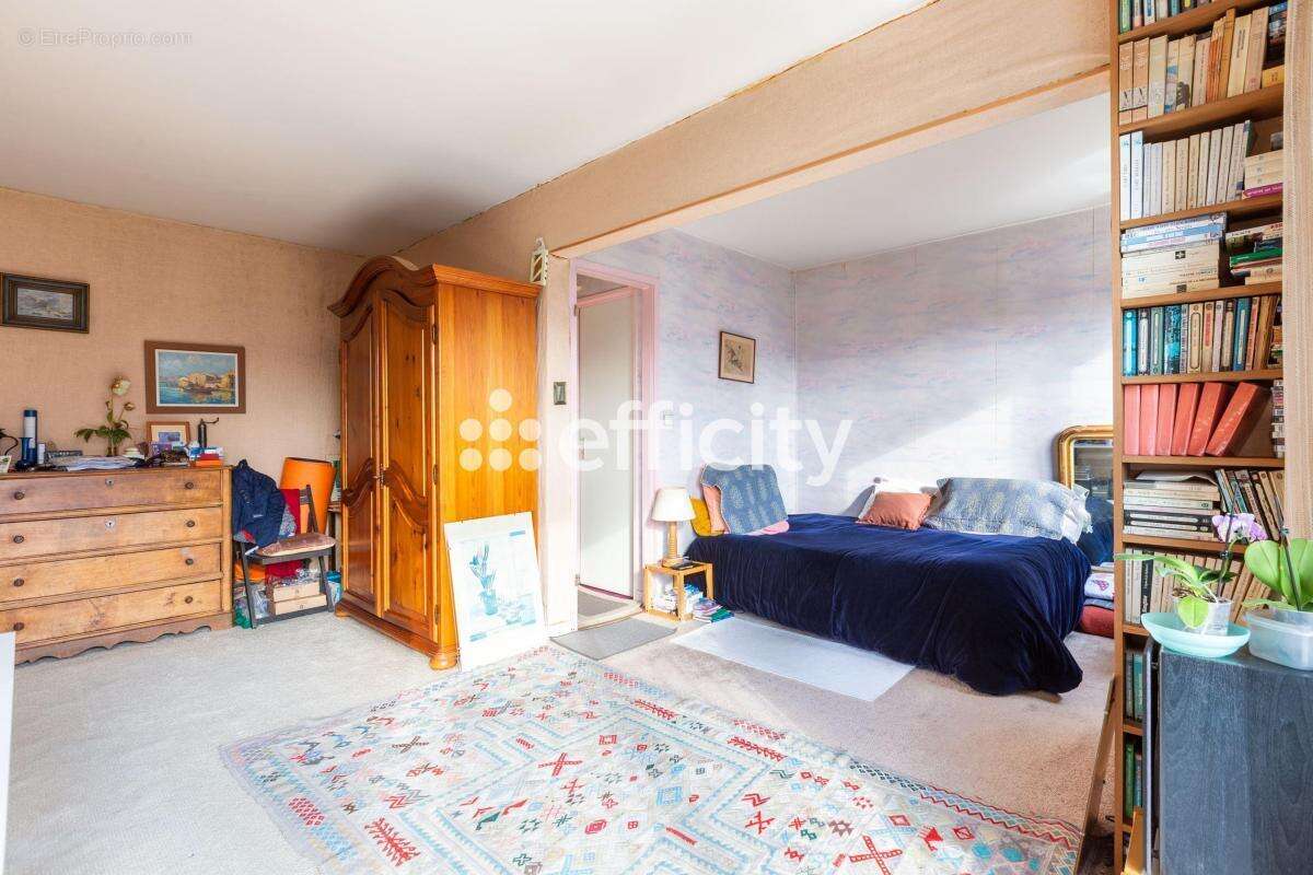 Appartement à MONTROUGE