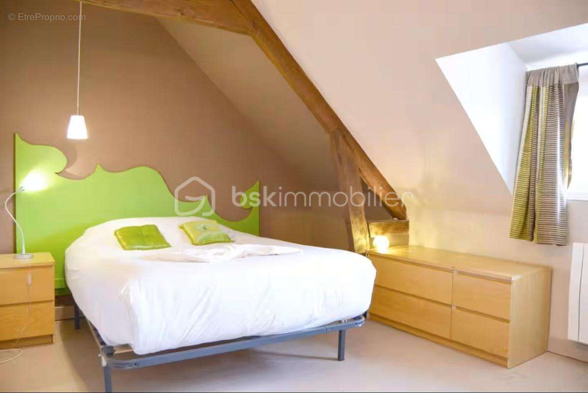 Demeure de caractère du XIXᵉ siècle – 260 m², 6 chambres, dépendance et jardin arboré aux portes de Paris - photo 19