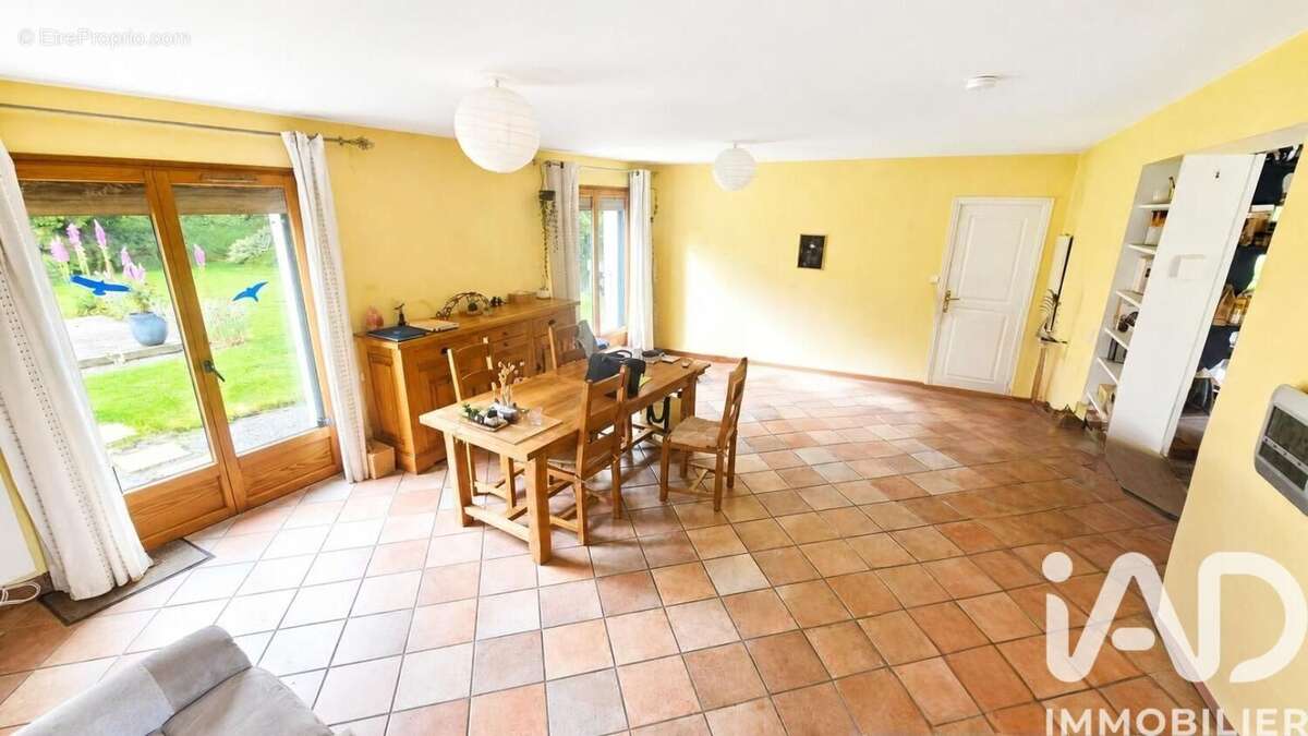 Photo 5 - Maison à GUERLESQUIN