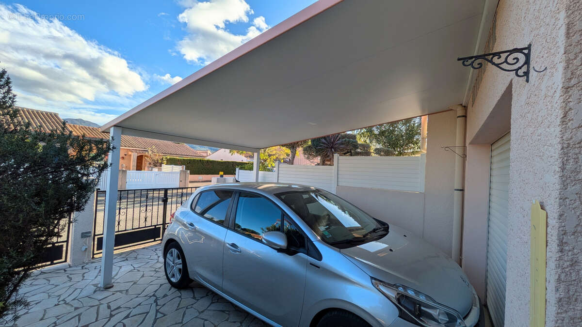 Maison à SAINT-GENIS-DES-FONTAINES