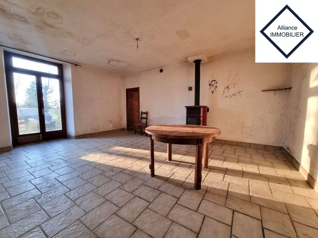 Maison à MONTAUBAN-DE-BRETAGNE