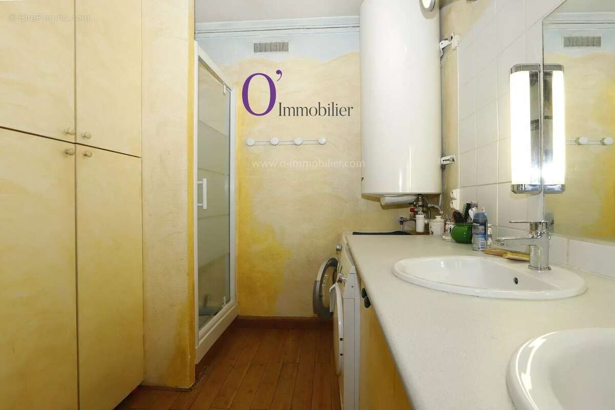 Appartement à PARIS-11E