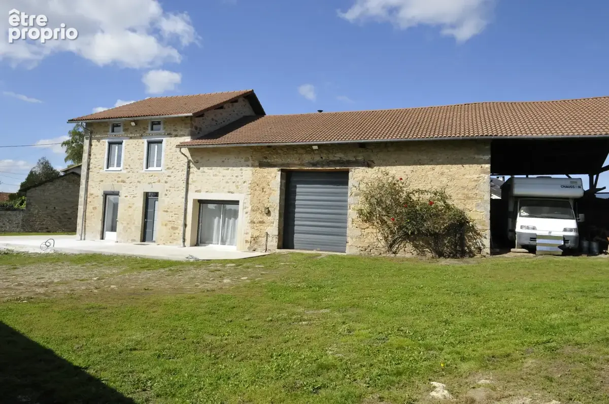 Propriété en Pierre avec Dépendances sur St paul - photo 2